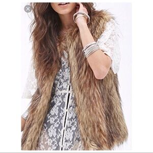 Aqua Black Faux Fur Shaggy Vest Size Medium